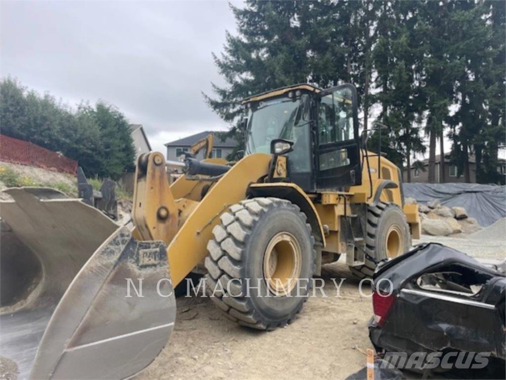 CAT 950M Kolové nakladače