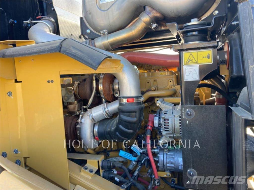 CAT 950M Kolové nakladače