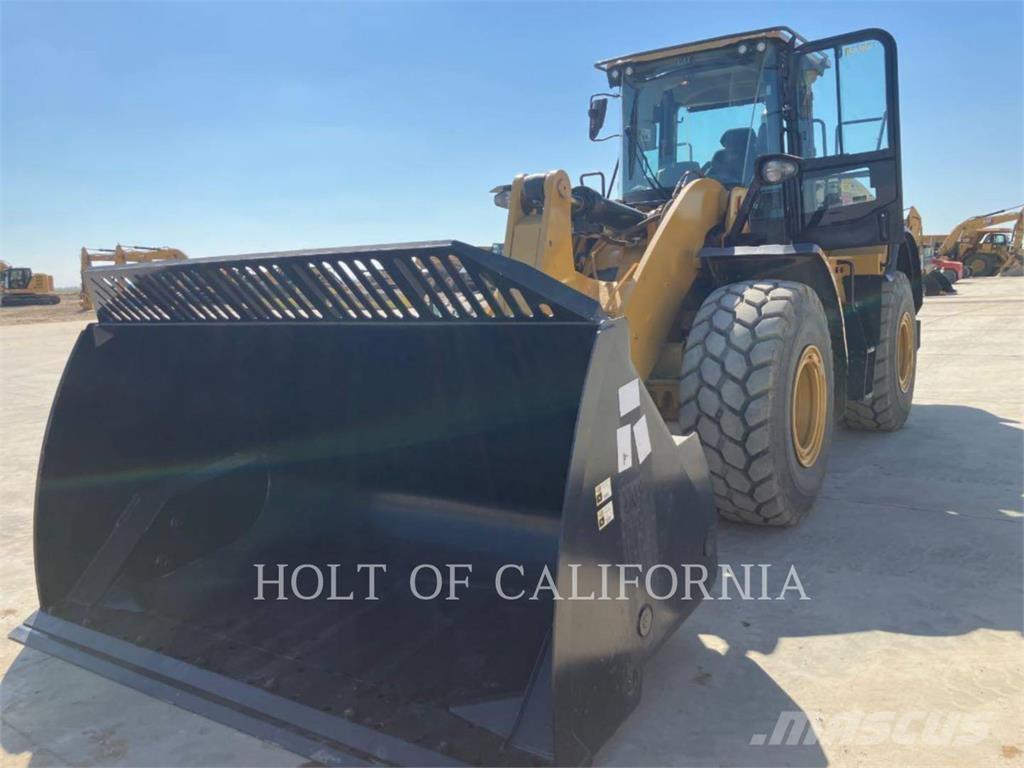 CAT 950M Kolové nakladače