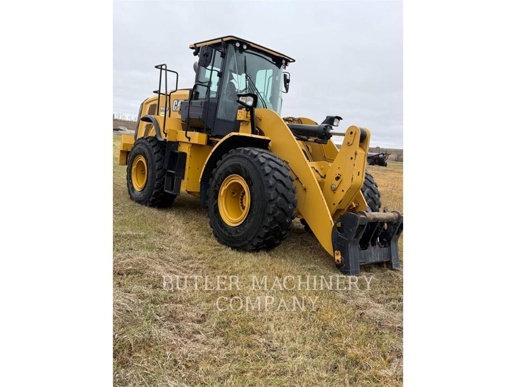 CAT 950M Kolové nakladače