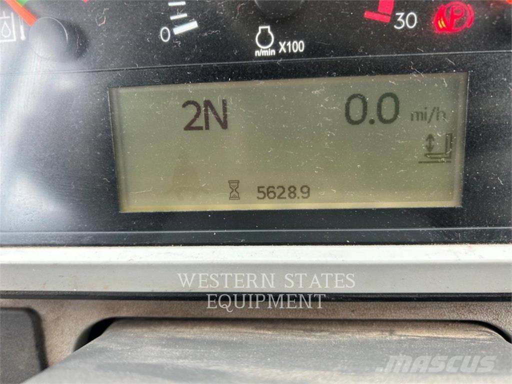 CAT 950M Kolové nakladače