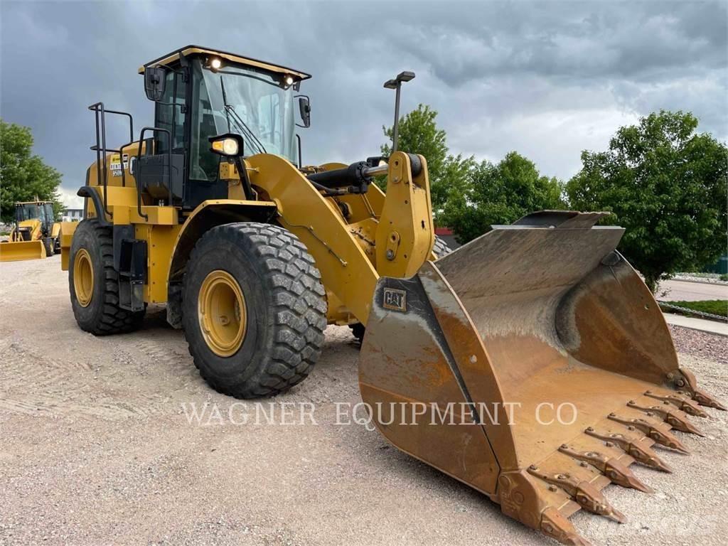 CAT 950M Kolové nakladače