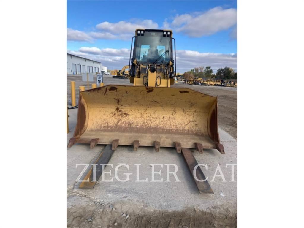 CAT 953-12 Pásové nakladače