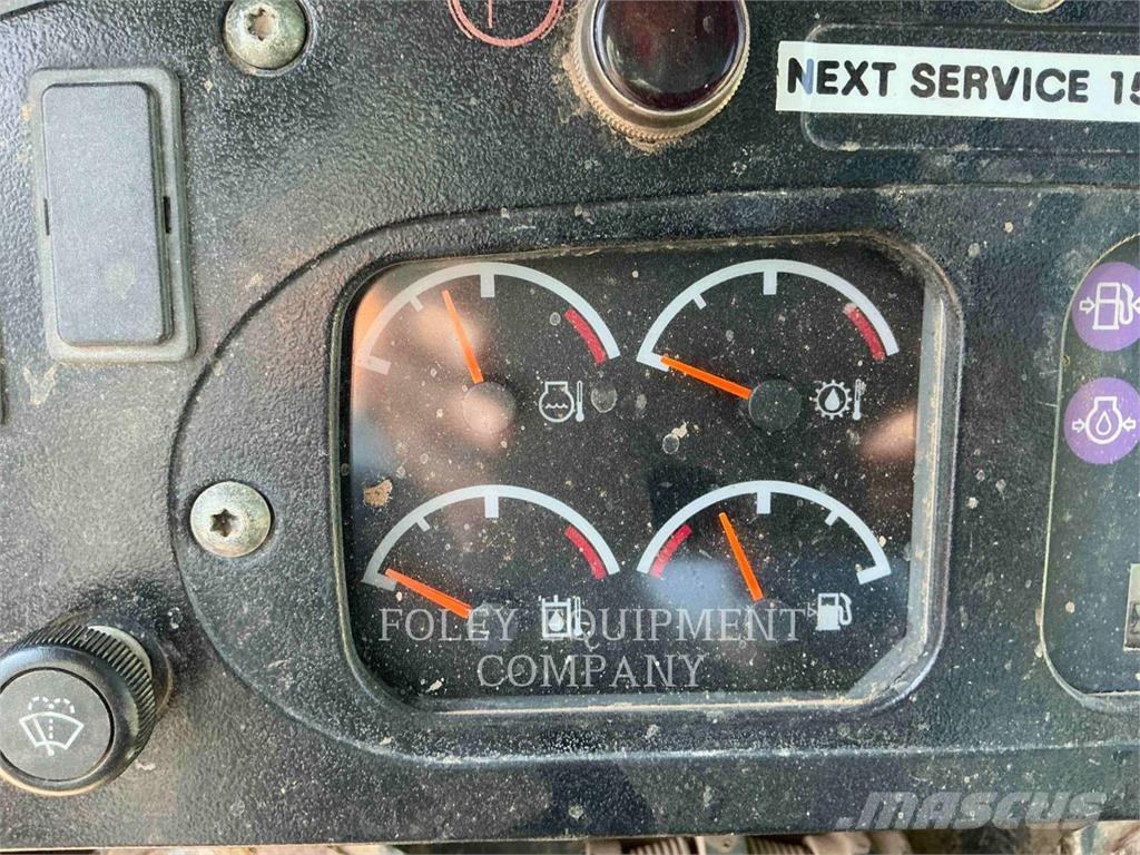 CAT 953C Pásové nakladače