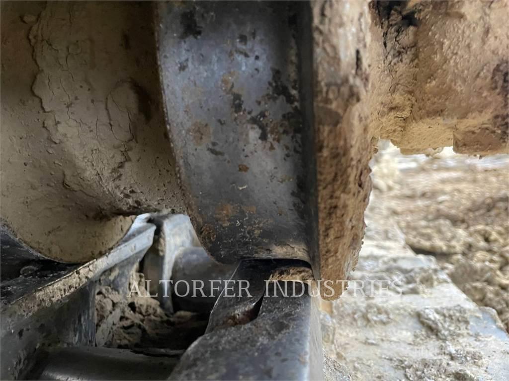 CAT 953D Pásové nakladače