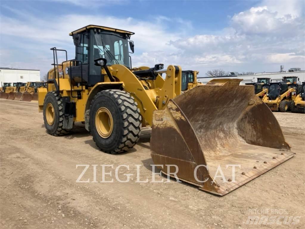 CAT 962 Kolové nakladače