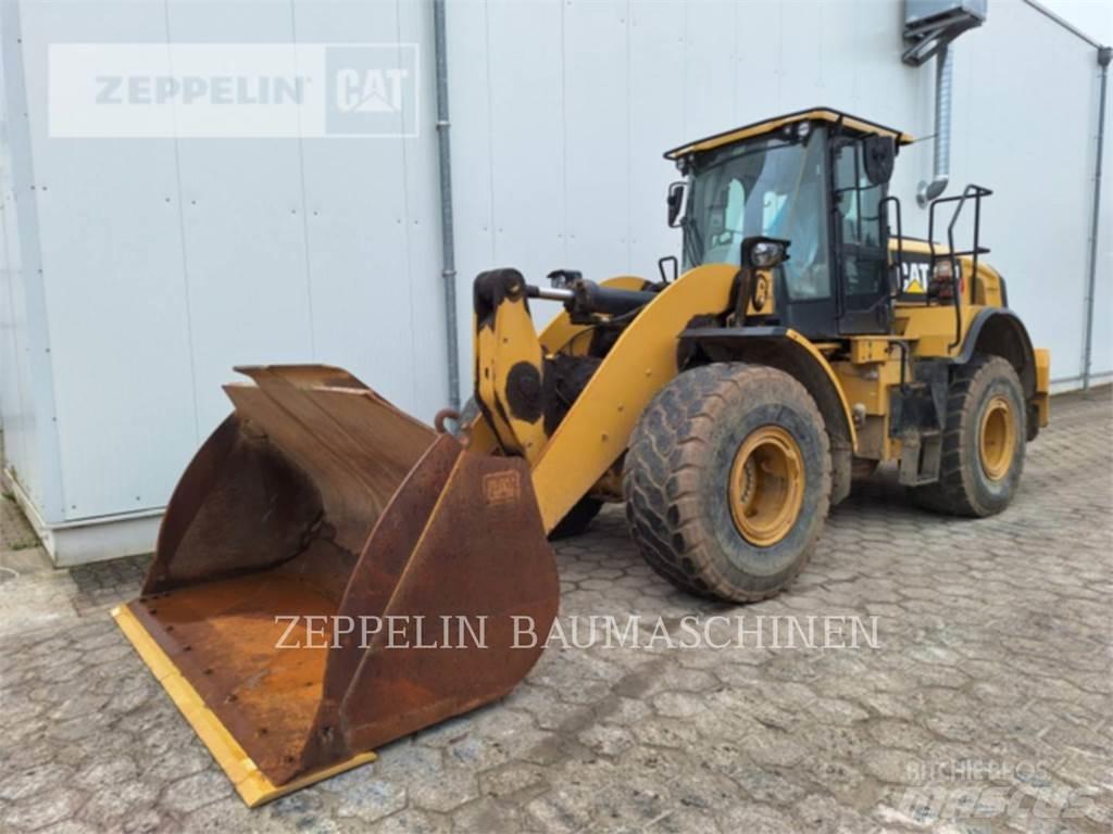 CAT 962M Kolové nakladače