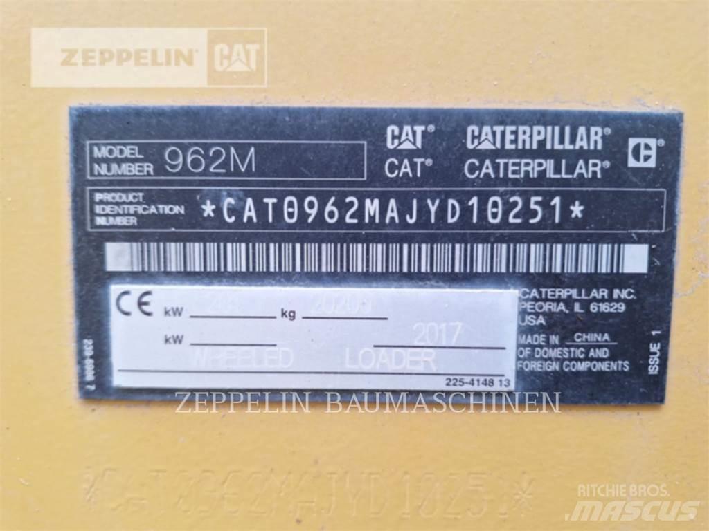 CAT 962M Kolové nakladače
