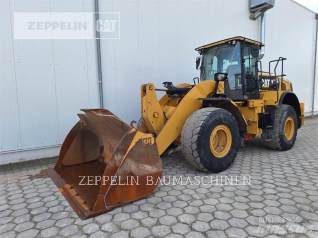 CAT 962M Kolové nakladače