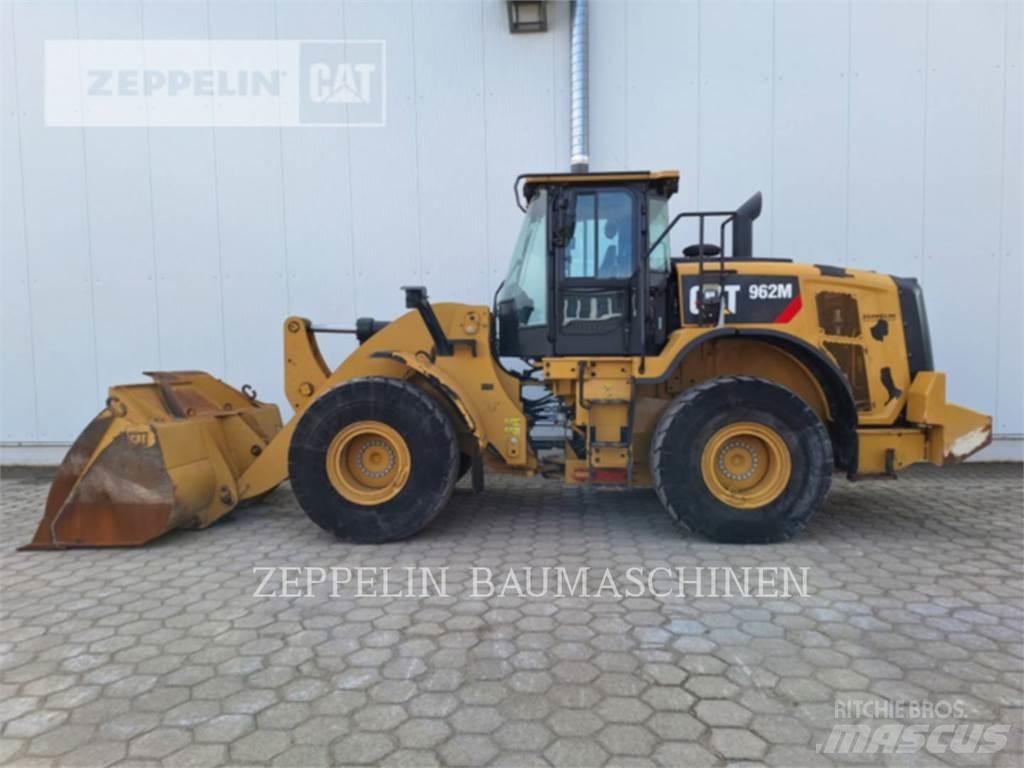 CAT 962M Kolové nakladače