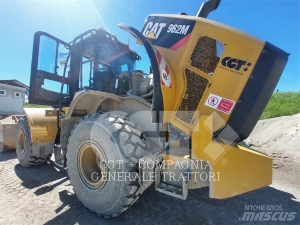 CAT 962M Kolové nakladače