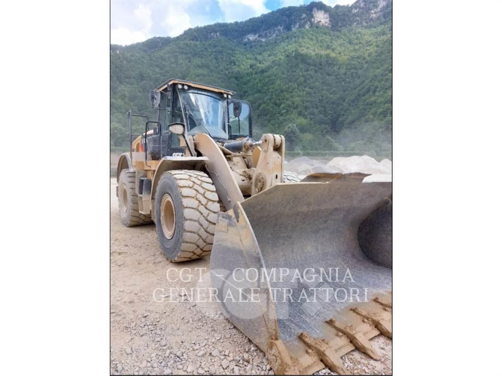 CAT 962M Kolové nakladače