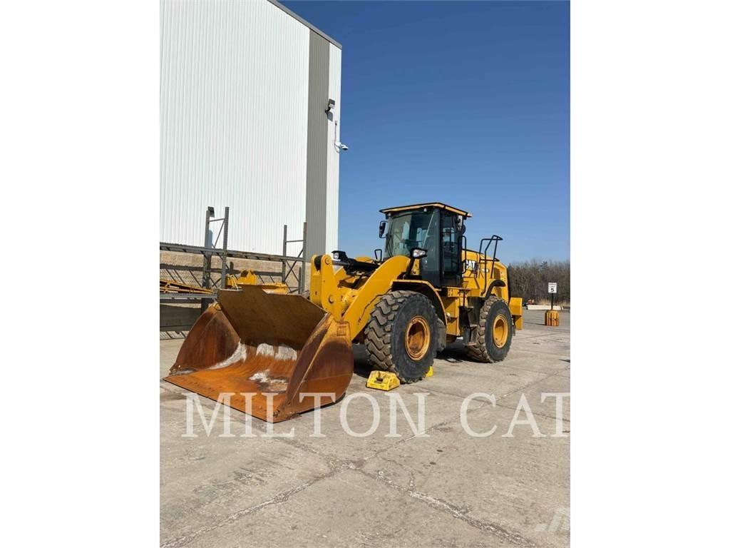 CAT 962M Kolové nakladače