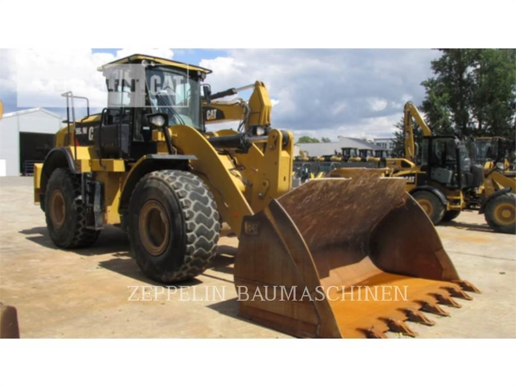 CAT 962M Kolové nakladače
