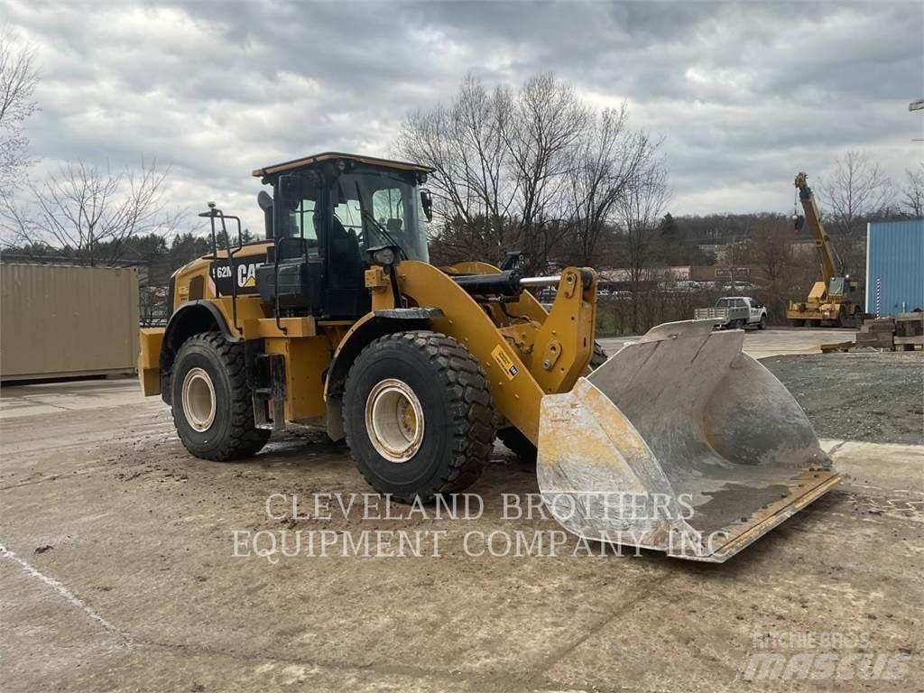 CAT 962M Kolové nakladače