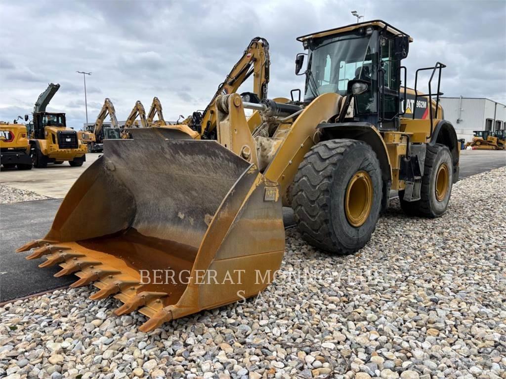 CAT 962M Kolové nakladače