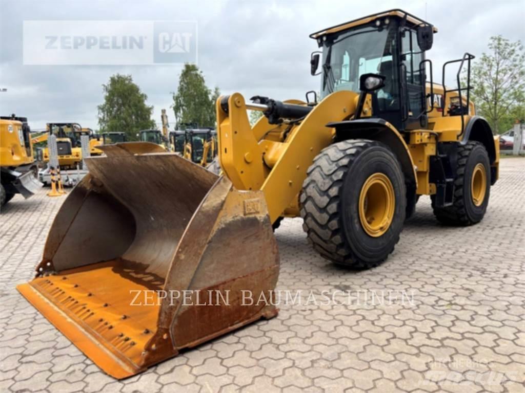CAT 962M Kolové nakladače