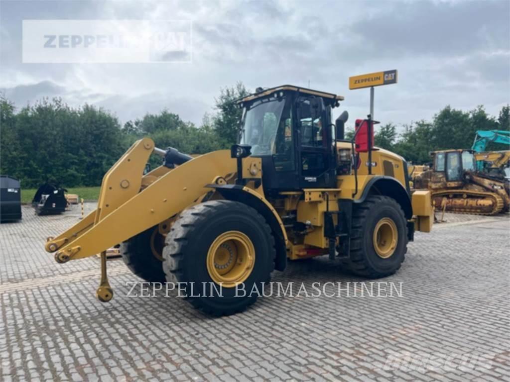CAT 962M Kolové nakladače