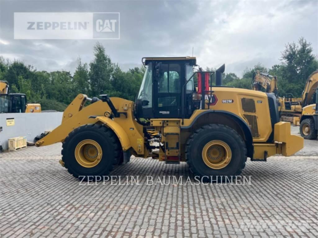 CAT 962M Kolové nakladače