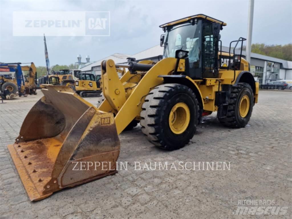CAT 962M Kolové nakladače