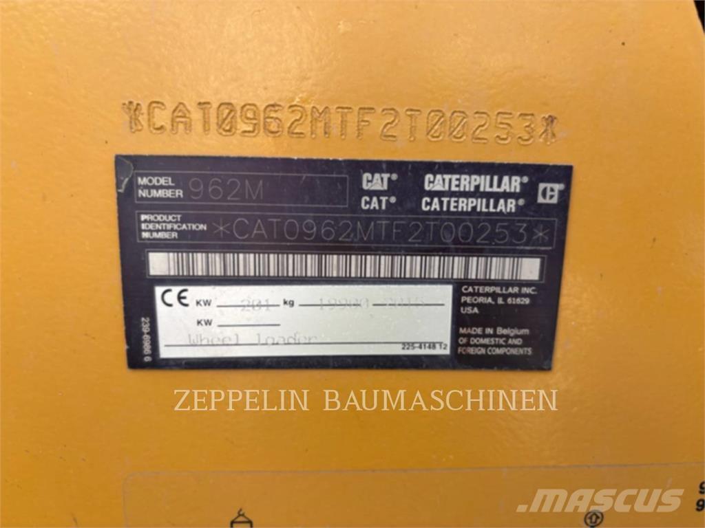 CAT 962M Kolové nakladače