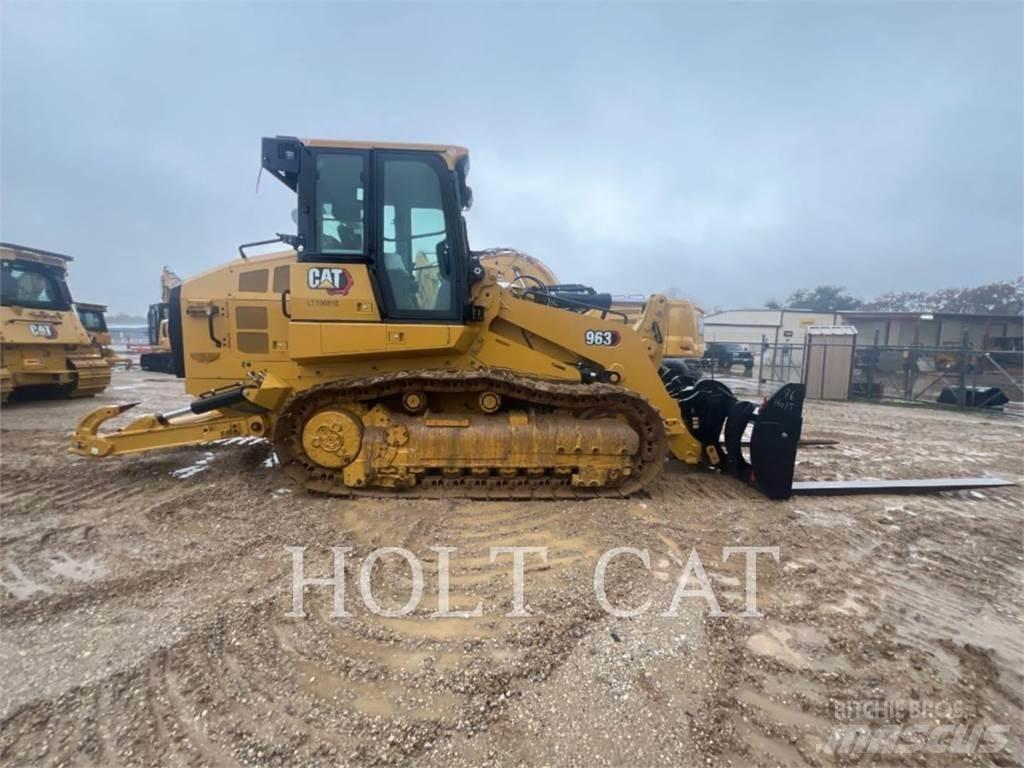 CAT 963 Kolové nakladače