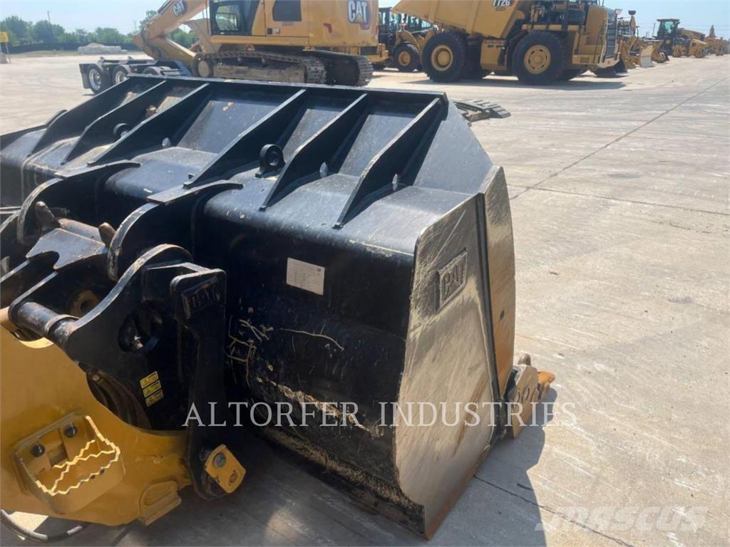 CAT 963-12 Pásové nakladače