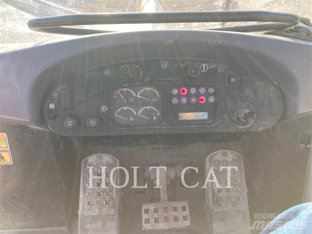 CAT 963C Pásové nakladače