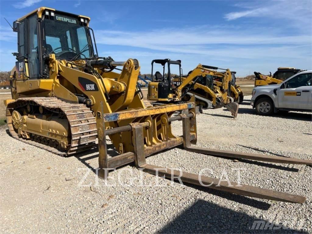 CAT 963K Pásové nakladače