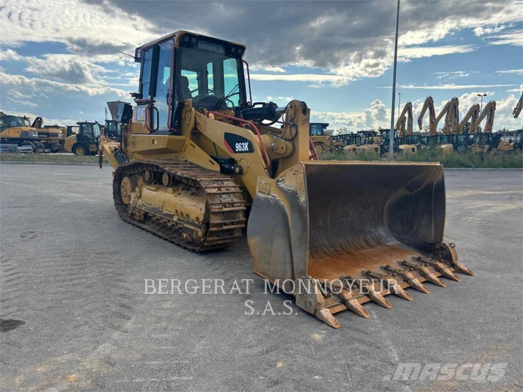 CAT 963K Pásové nakladače