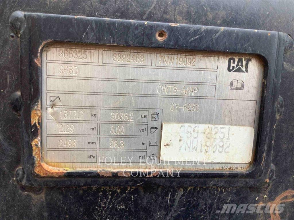 CAT 963K Pásové nakladače