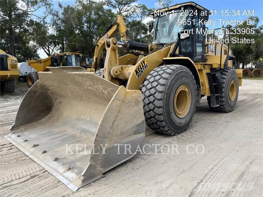 CAT 966 Kolové nakladače