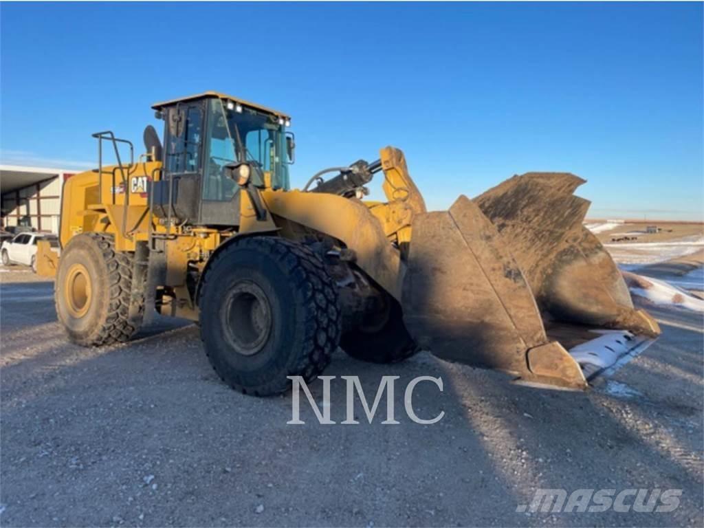 CAT 966 Kolové nakladače