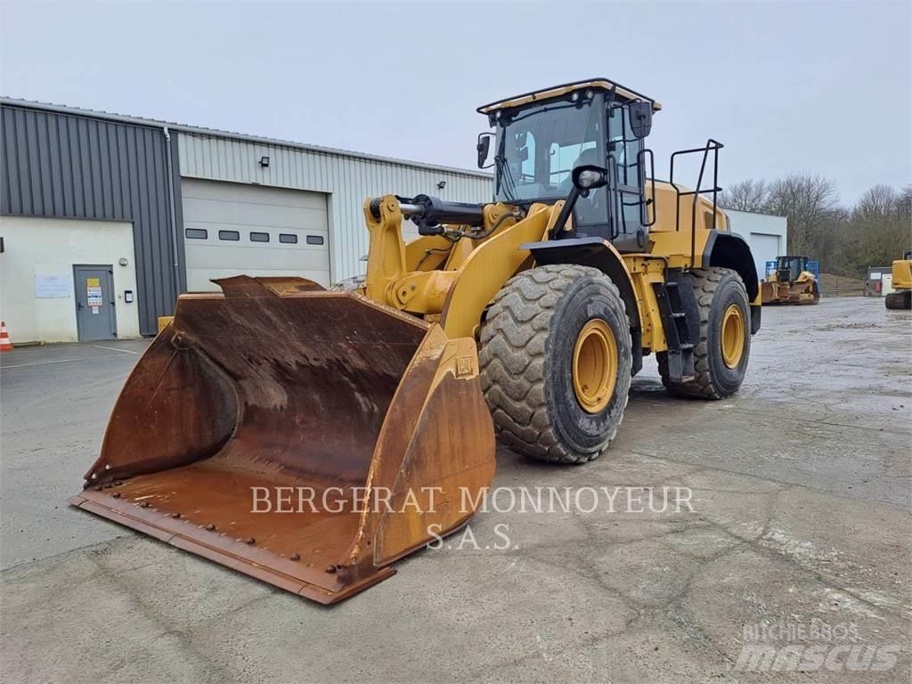 CAT 966 Kolové nakladače