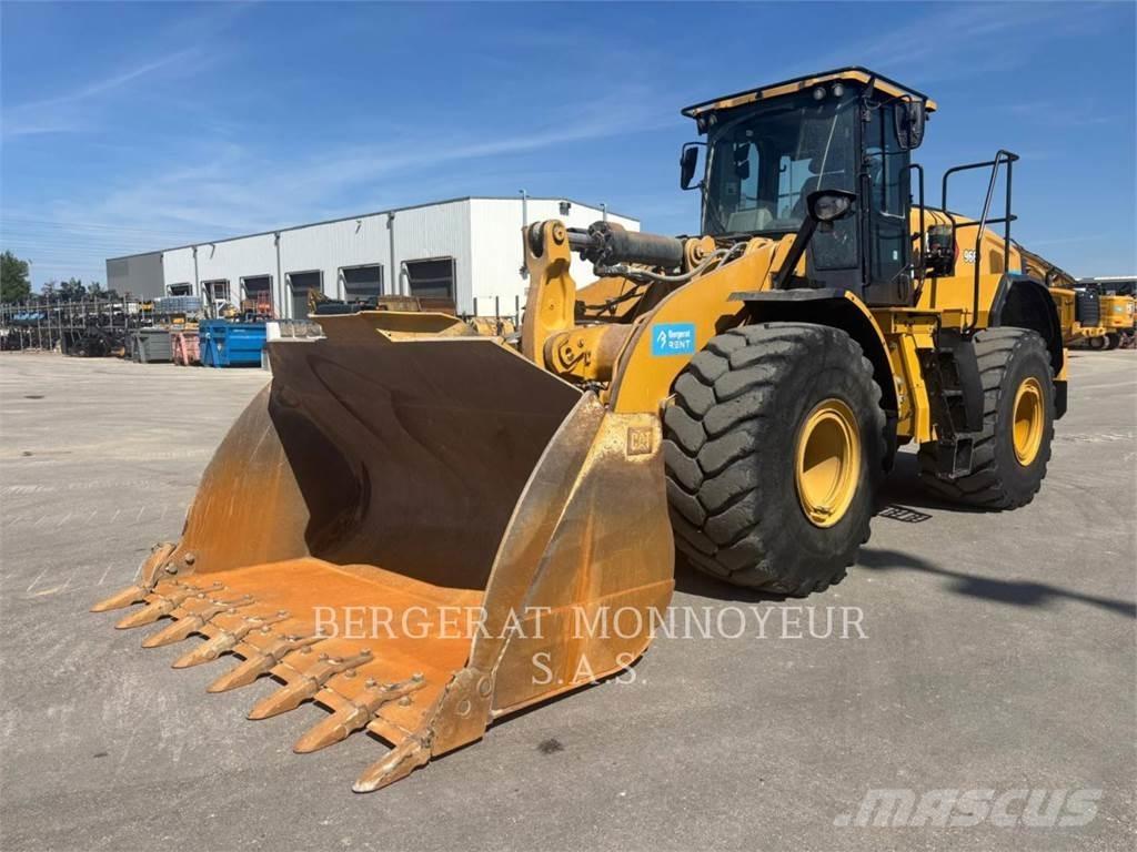 CAT 966 Kolové nakladače