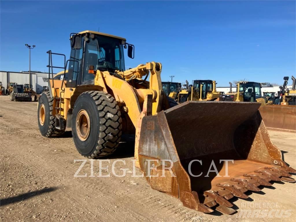 CAT 966G Kolové nakladače