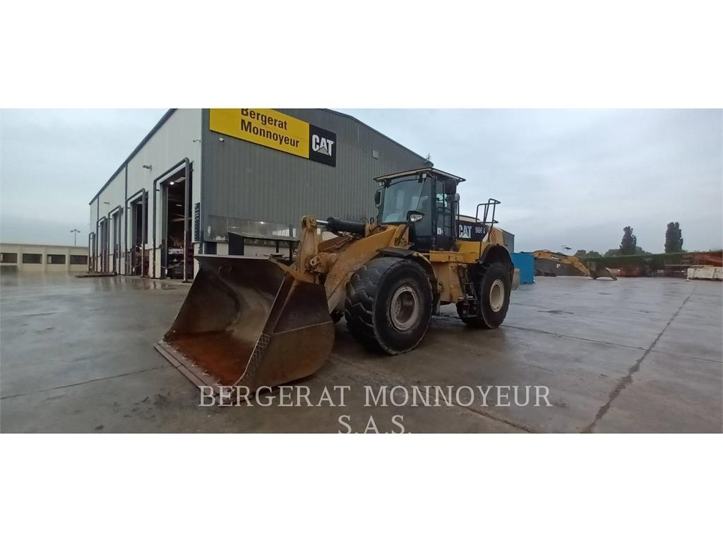 CAT 966K Kolové nakladače