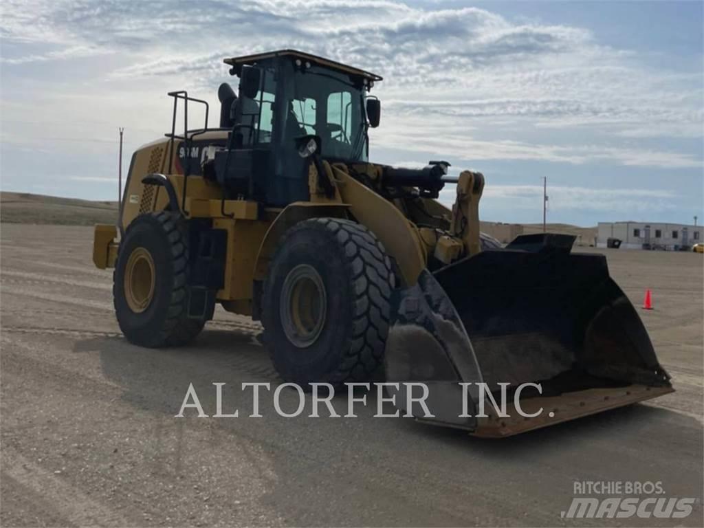 CAT 966M Pásové dozery