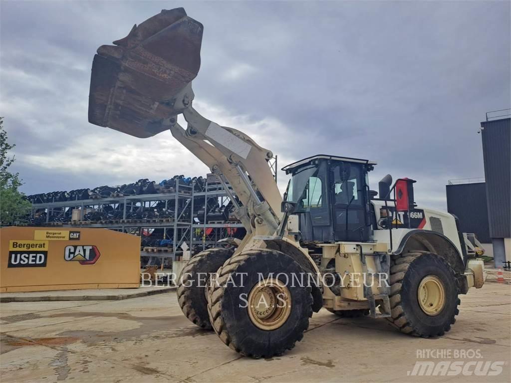 CAT 966M Kolové nakladače