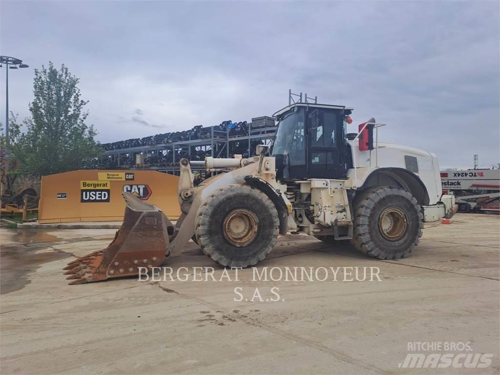 CAT 966M Kolové nakladače