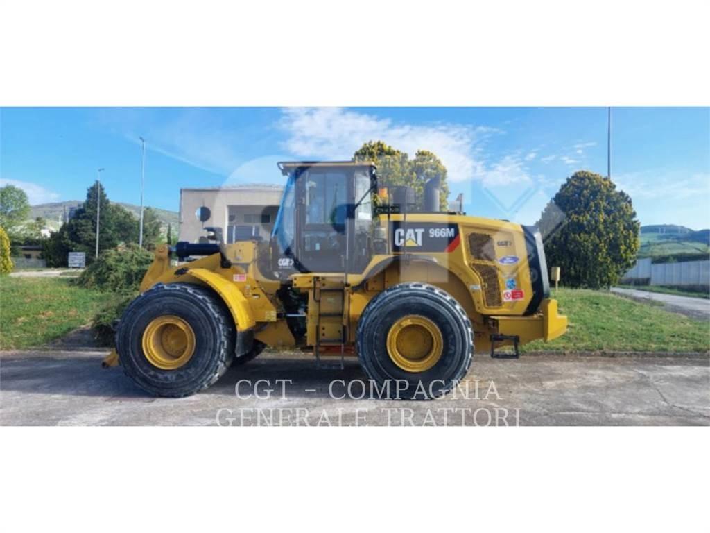 CAT 966M Kolové nakladače