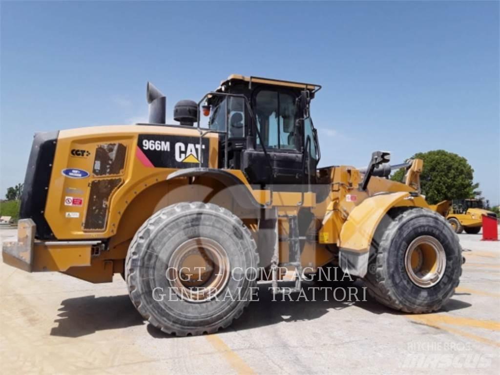 CAT 966M Kolové nakladače