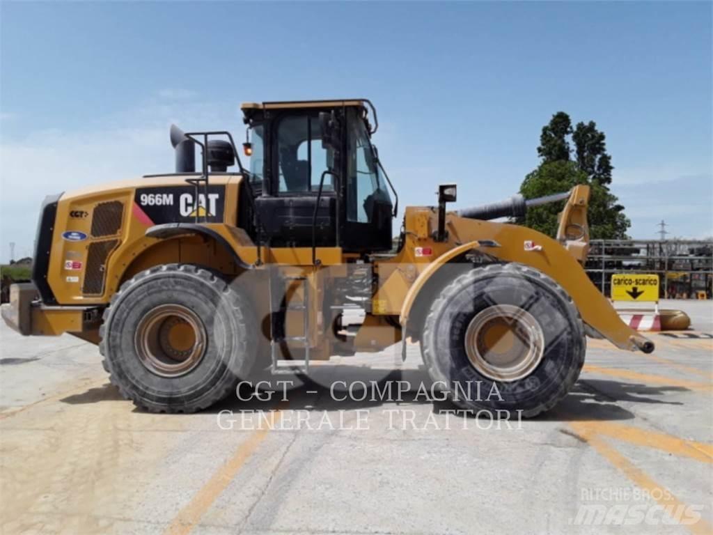 CAT 966M Kolové nakladače