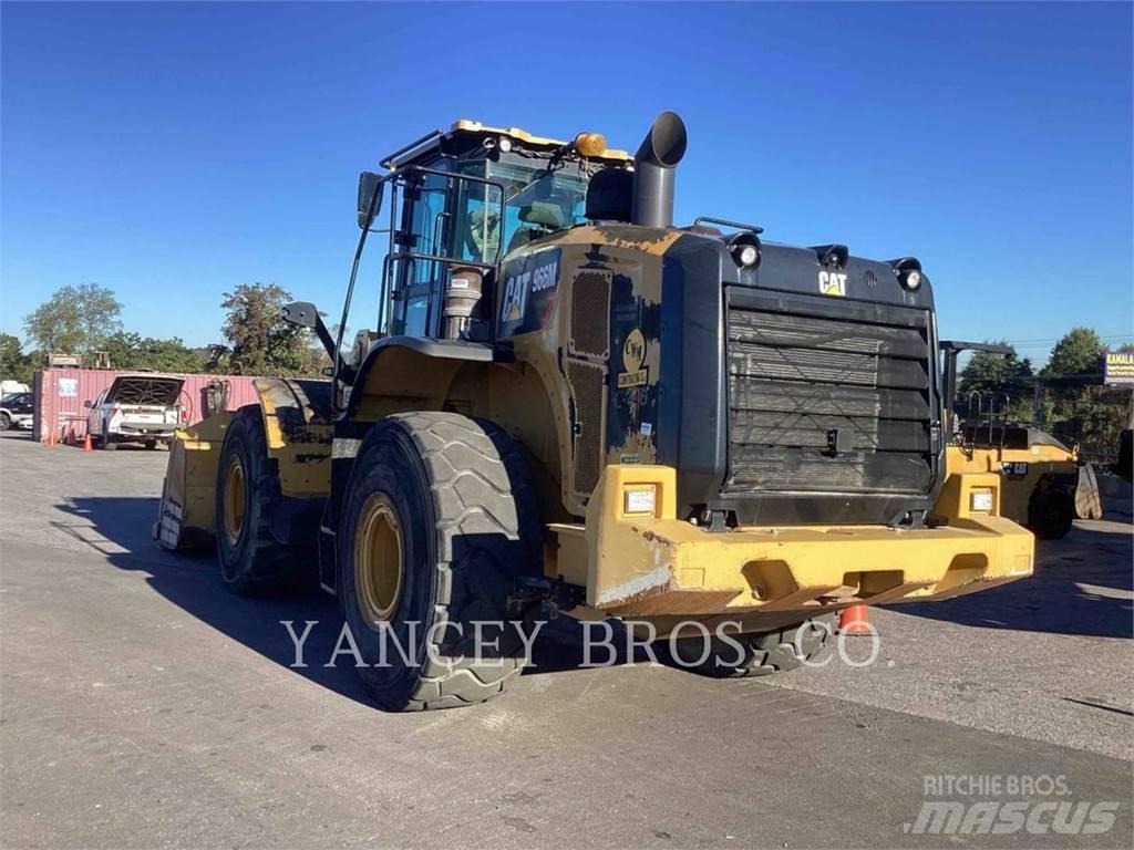 CAT 966M Kolové nakladače