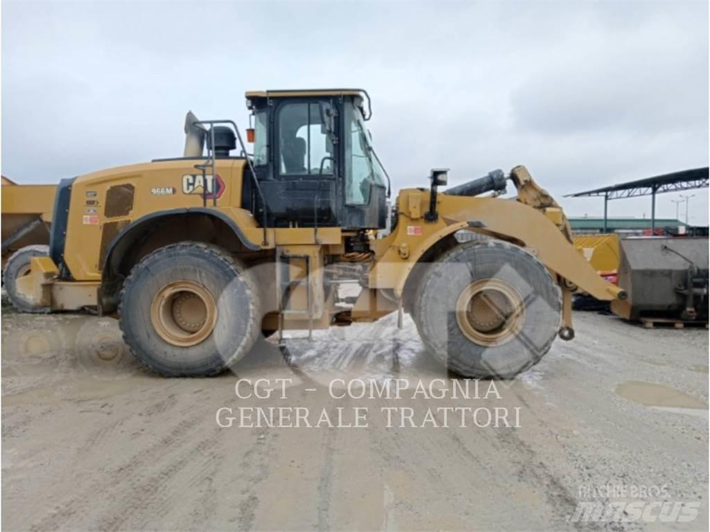 CAT 966M Kolové nakladače