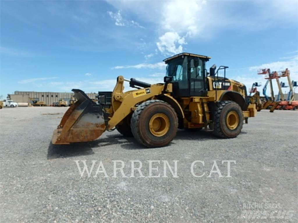 CAT 966M Kolové nakladače