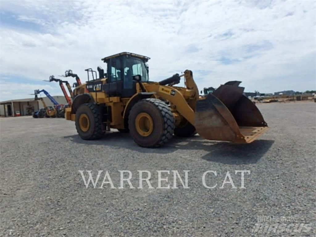 CAT 966M Kolové nakladače