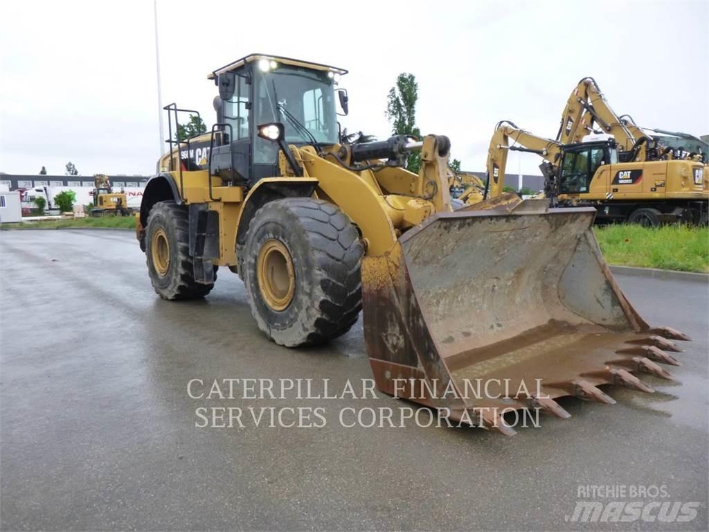 CAT 966M Kolové nakladače