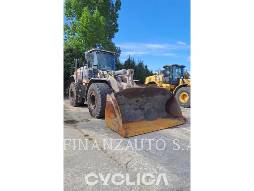 CAT 966M Kolové nakladače