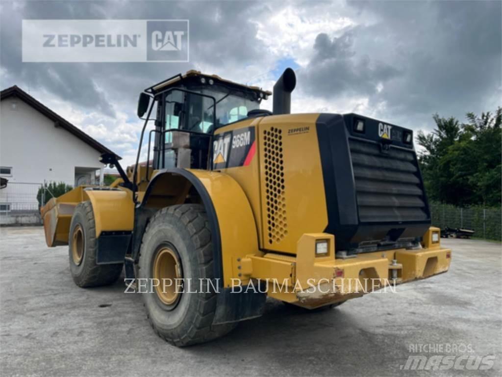 CAT 966M Kolové nakladače